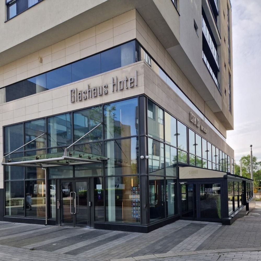 Nice - Dublin - Glashaus Hotel - Dublin
