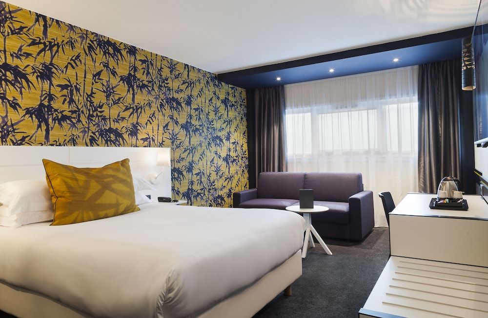 Bâle Mulhouse - Paris Charles de Gaulle - Hotel Inn Paris CDG Airport - Paris Charles de Gaulle