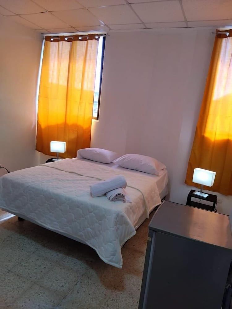 Bordeaux - Saint Domingue - Hotel Colonial Blanco - Saint Domingue