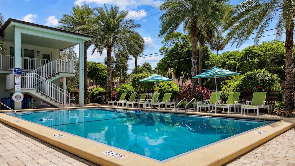 Paris - Delray Beach - Sun Dek Beach House - Delray Beach