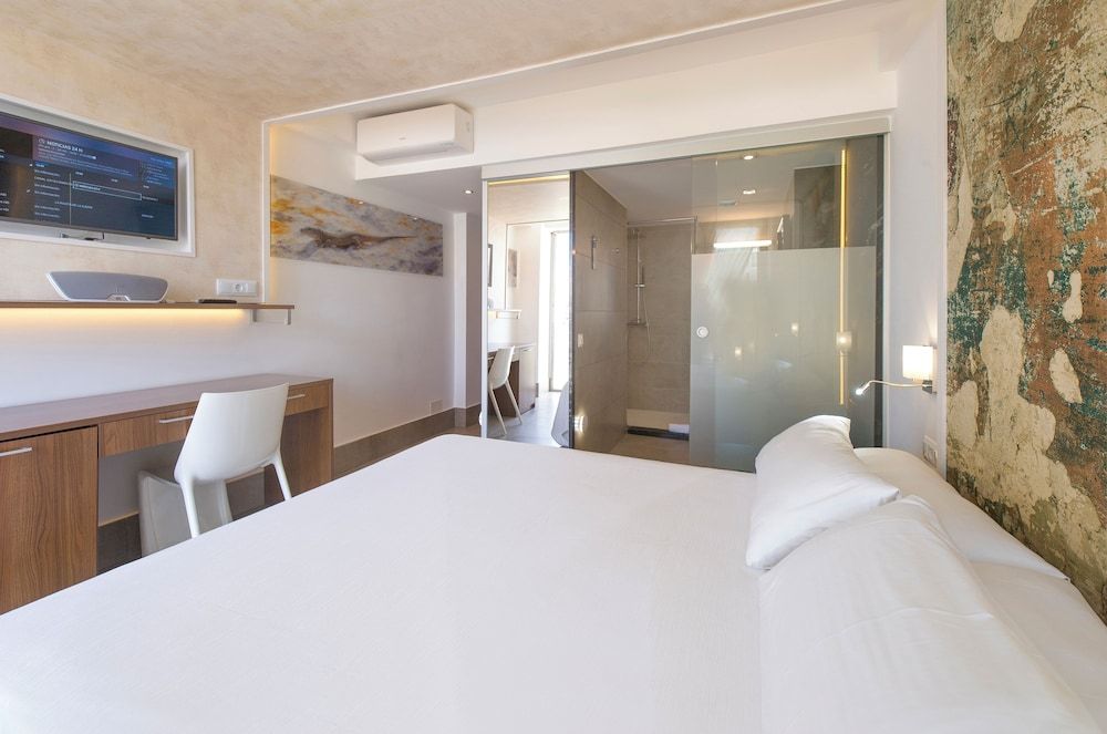 Bâle Mulhouse - Ibiza, Îles Baléares - Hotel Marfil - Ibiza, Îles Baléares