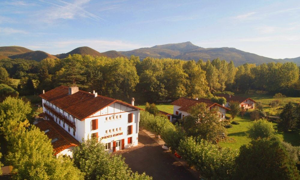 Bâle Mulhouse - Pays basque, France - Hotel Pyrenées Atlantique - Pays basque, France