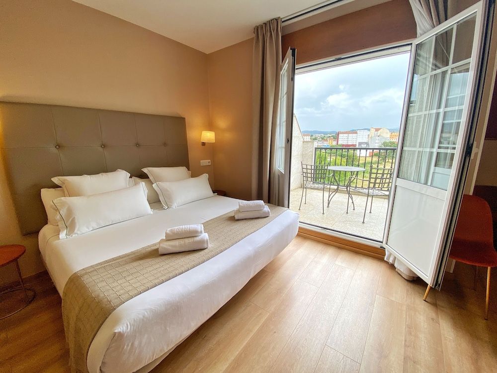 Paris - Monforte de Lemos - Hotel Ribeira Sacra - Monforte de Lemos
