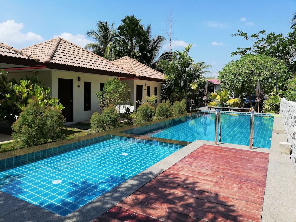 Lyon - Thalang - Phuket - Laemsai Resort - Thalang - Phuket