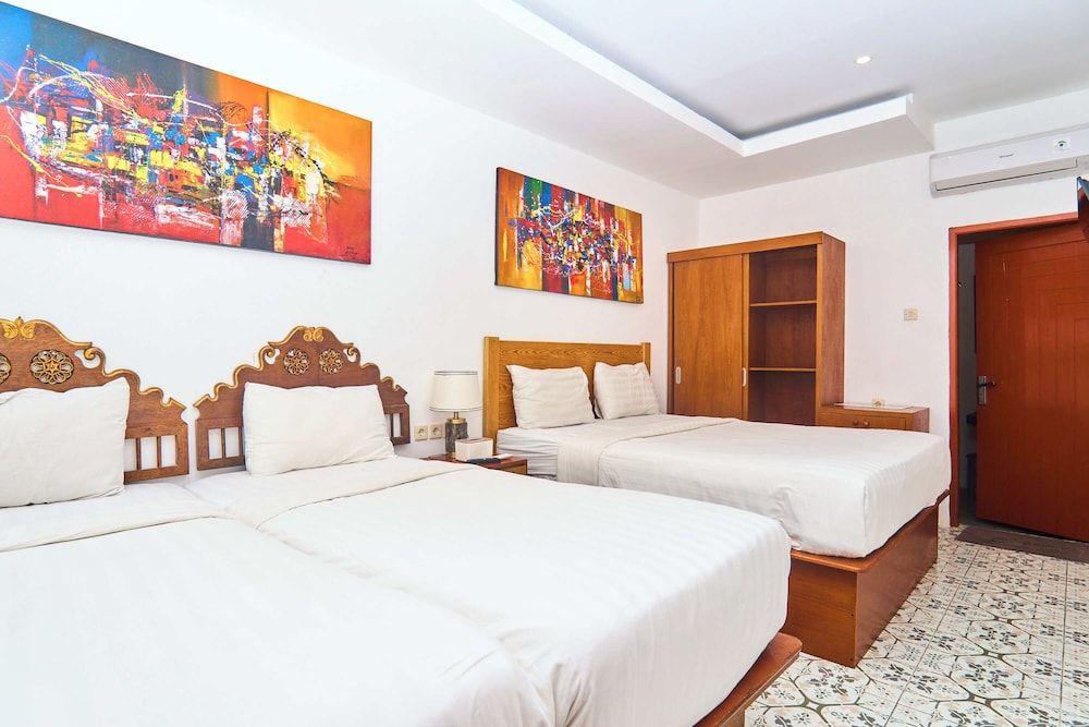 Paris - Senggigi - Attara Inn Senggigi - Senggigi