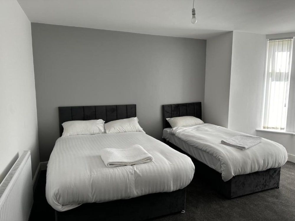 Paris - Manchester - OYO Cheetham Hill Guest House - Manchester