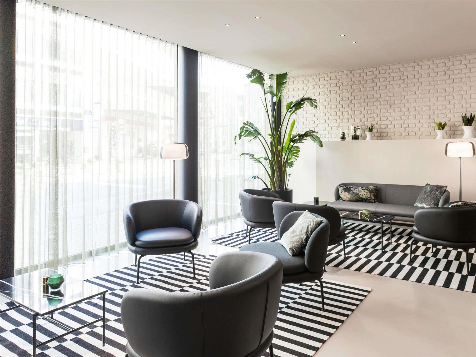 ibis Brussels Centre Chatelain 2