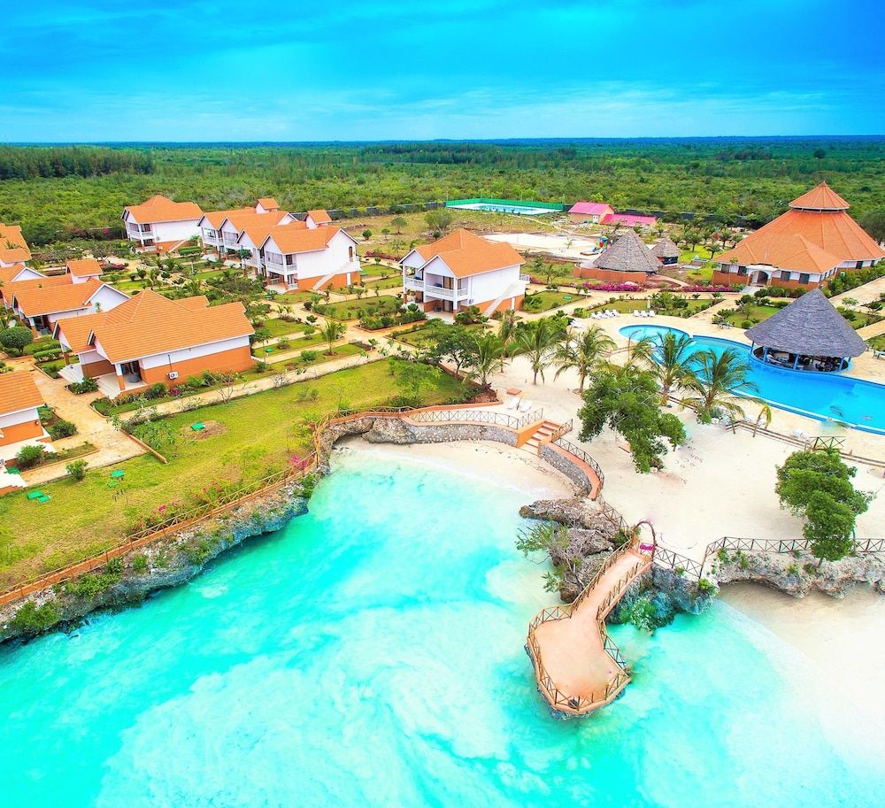 Marseille - Pongwe - Azao Resort & Spa - Pongwe