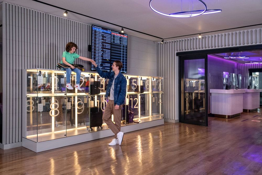 Paris - Istanbul, New Airport - YOTEL Istanbul Airport, City Entrance - Istanbul, New Airport