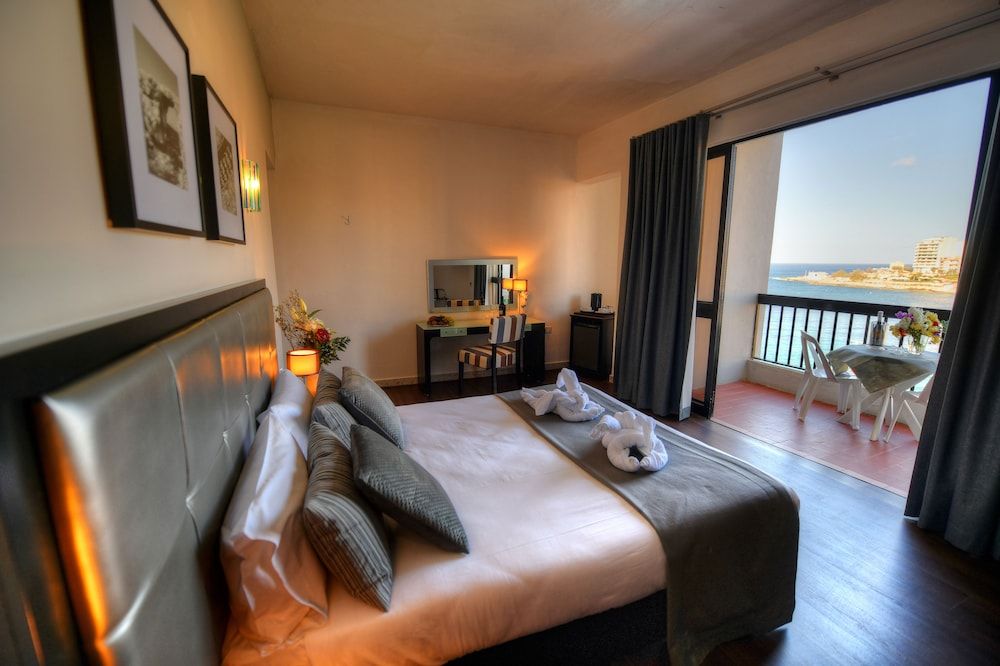 Paris - Malte - St. Julian's Bay Hotel - Malte