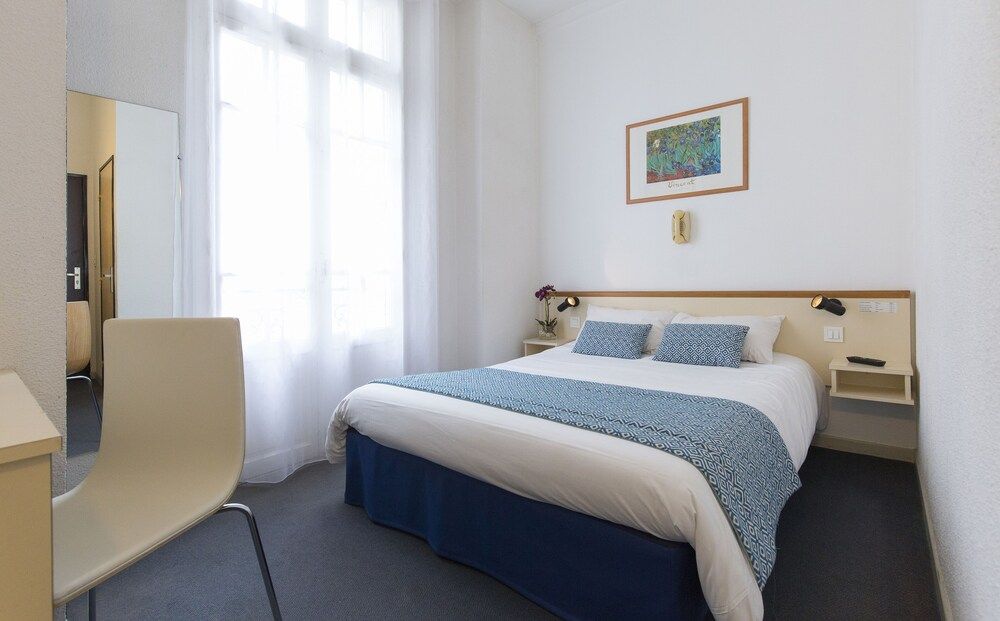 Paris - Lourdes - Hôtel Aneto - Lourdes
