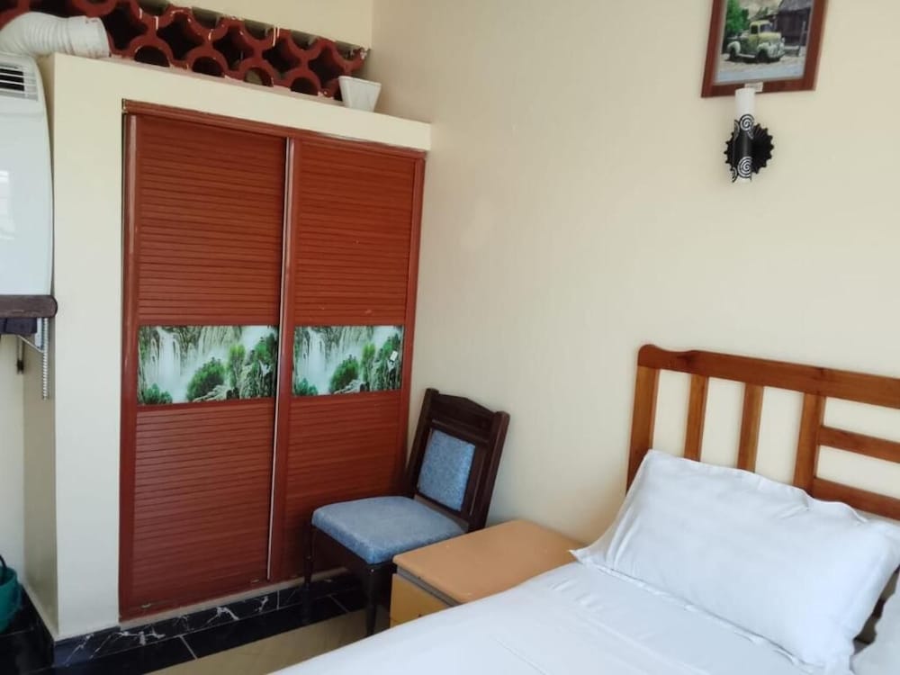 Paris - Diani Beach - Darad Diani Hotel - Diani Beach