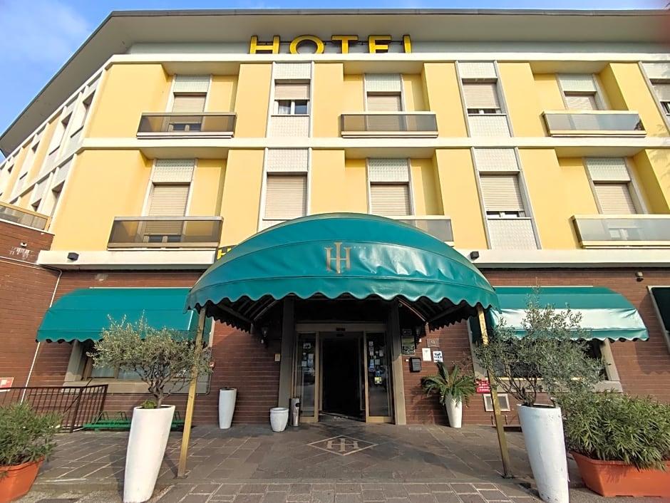 Paris - Brescia - Hotel Industria - Brescia