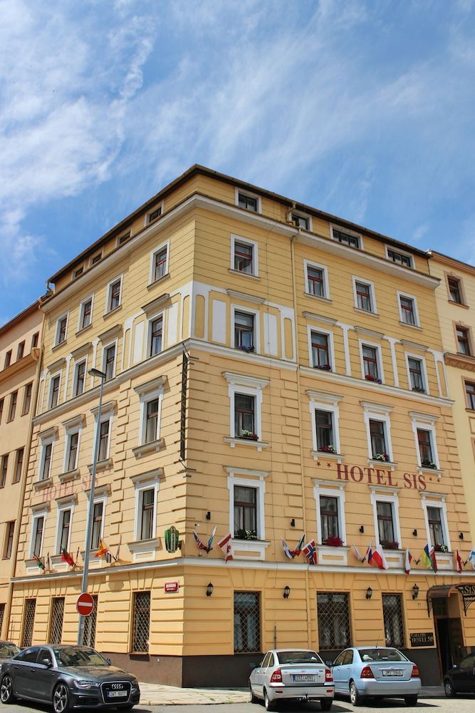 Paris - Prague - Gallery Hotel SIS - Prague