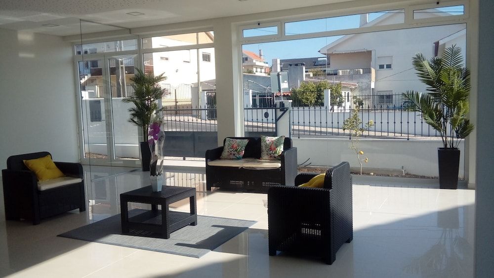 Montpellier - Cascais - Pousada Tires Guest House - Cascais