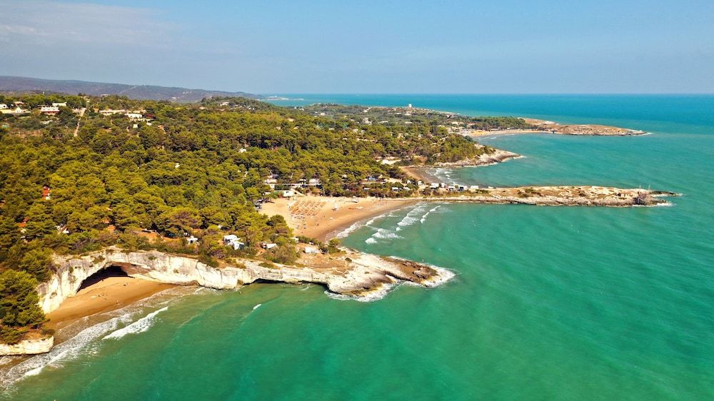 Montpellier - Vieste - Villaggio Camping Punta Lunga - Vieste