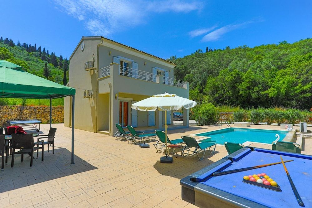 Lille - Kassiopi - Villa Anamari in - Kassiopi