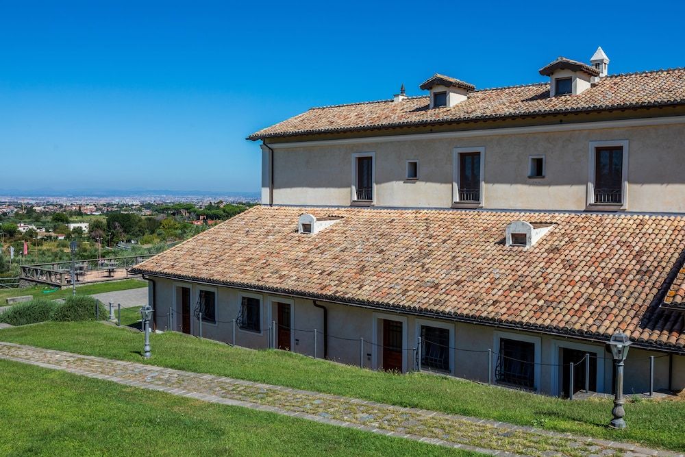 Toulouse - Ciampino - Residenza d'Epoca Pietra Di Ponente - Ciampino