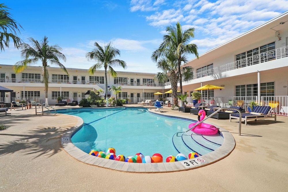 Lyon - Miami (FL) - Tradewinds Apartment Hotel Miami Beach - Miami (FL)