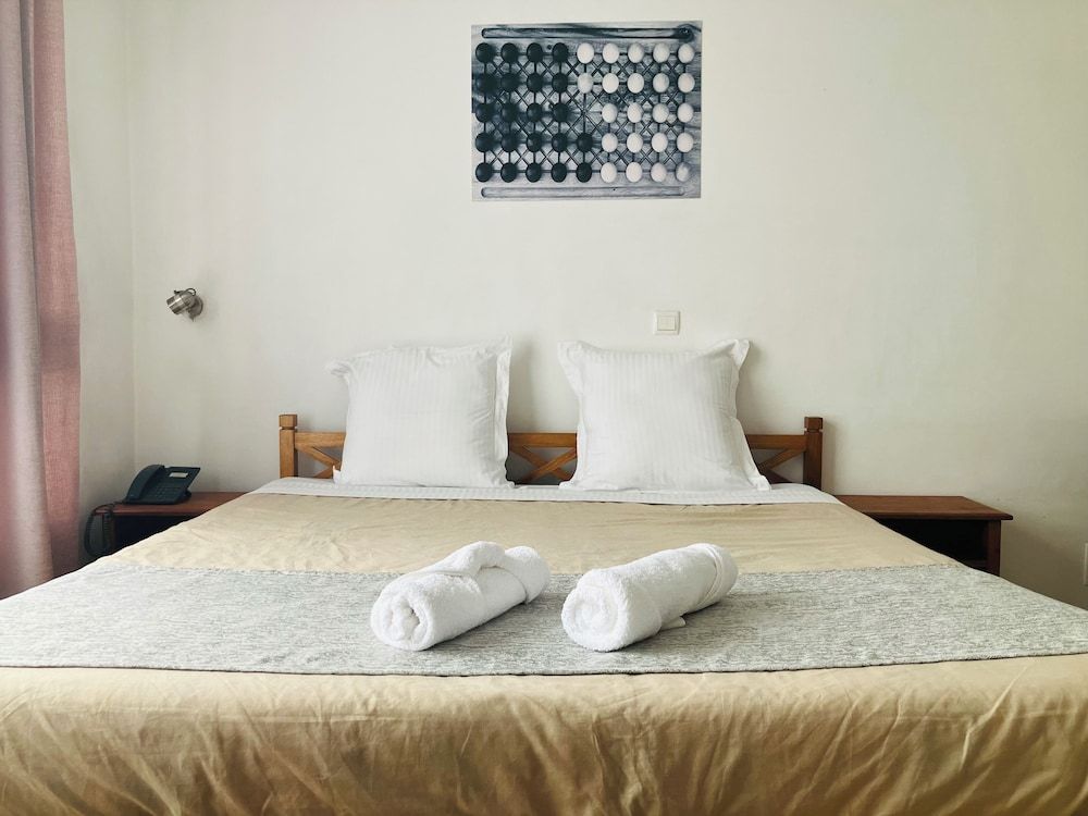 Paris - Tananarive - Radama Hotel & Studios - Tananarive