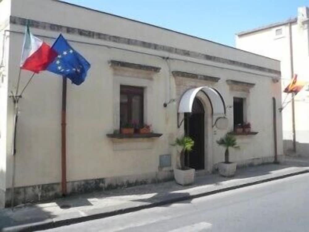 Brest - Noto - Albergo La Fontanella - Noto