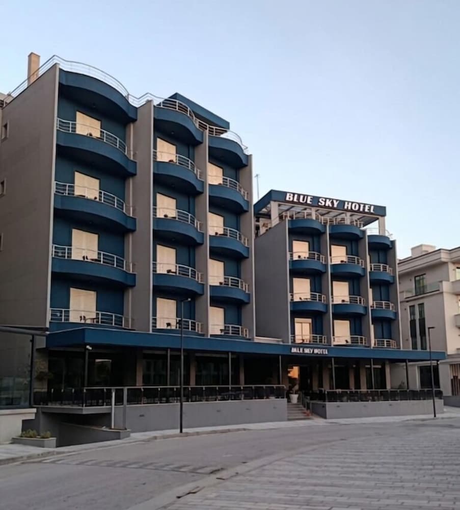 Lyon - Sarandë - Hotel Blue Sky - Sarandë