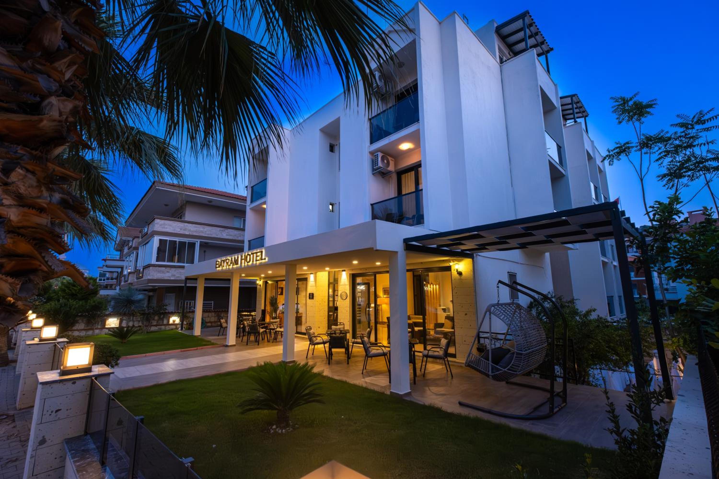 Bâle Mulhouse - Çeşme - Bayram Hotel - Çeşme