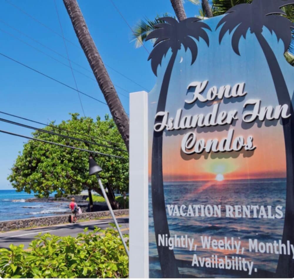 Paris - Kahaluu-Keauhou - Kona Islander - Kahaluu-Keauhou