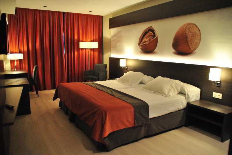 Paris - Reus - Brea's Hotel - Reus