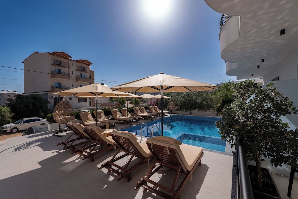 Lyon - Ksamil - Hotel Monel - Ksamil