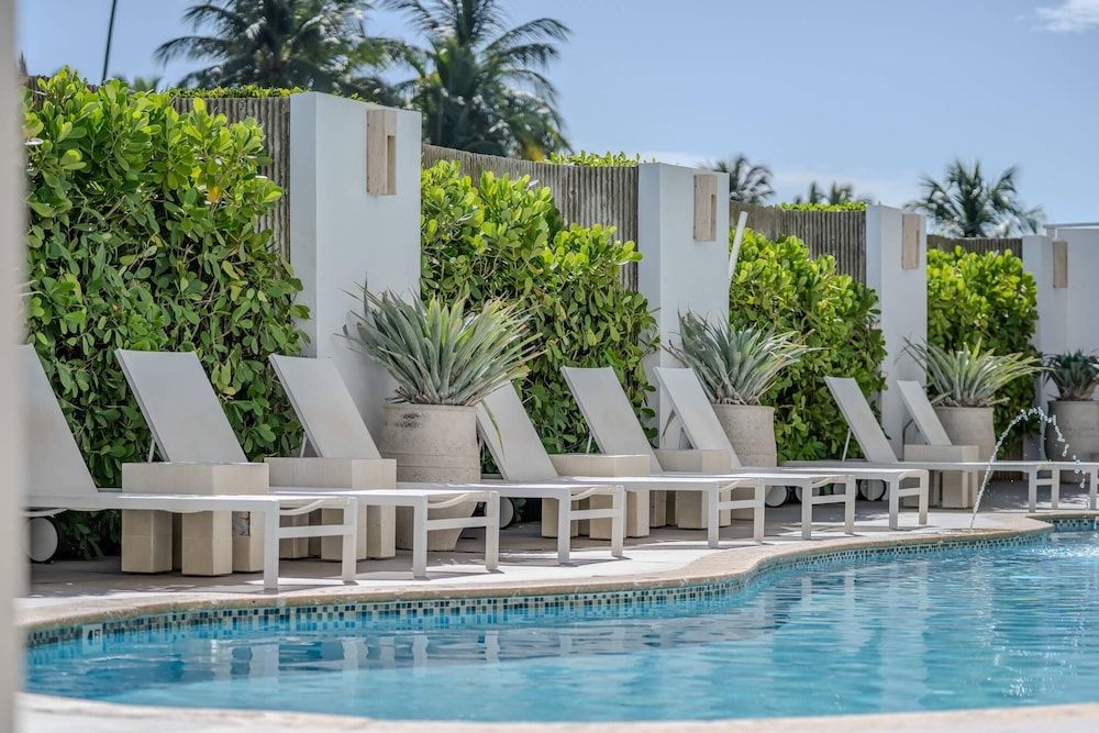 Marseille - San Juan - Comfort Inn & Suites - San Juan