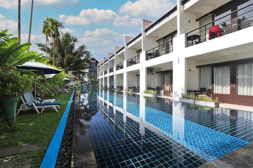 Marseille - Karon Beach - Phuket - Tea Tree Boutique Resort - Karon Beach - Phuket