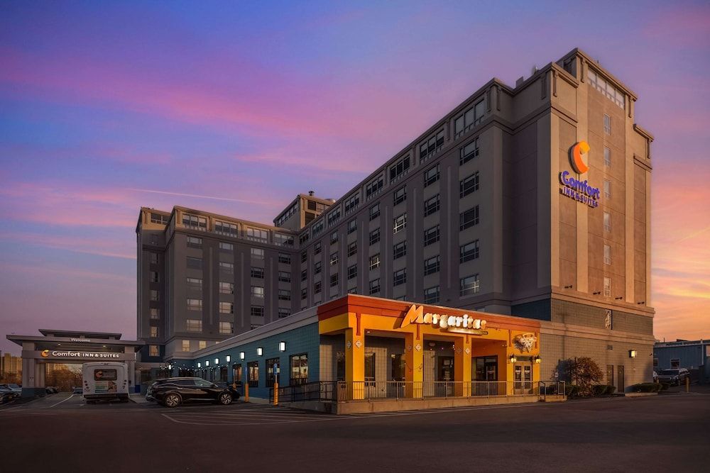 Paris - Boston (MA) - Comfort Inn & Suites Logan International Airport - Boston (MA)