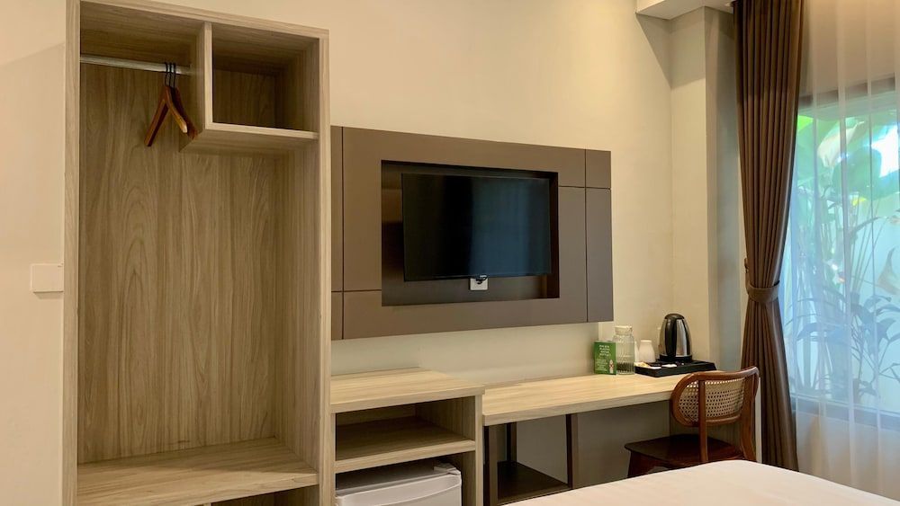 Paris - Uluwatu-Bali - The Baliem Hotel - Uluwatu-Bali