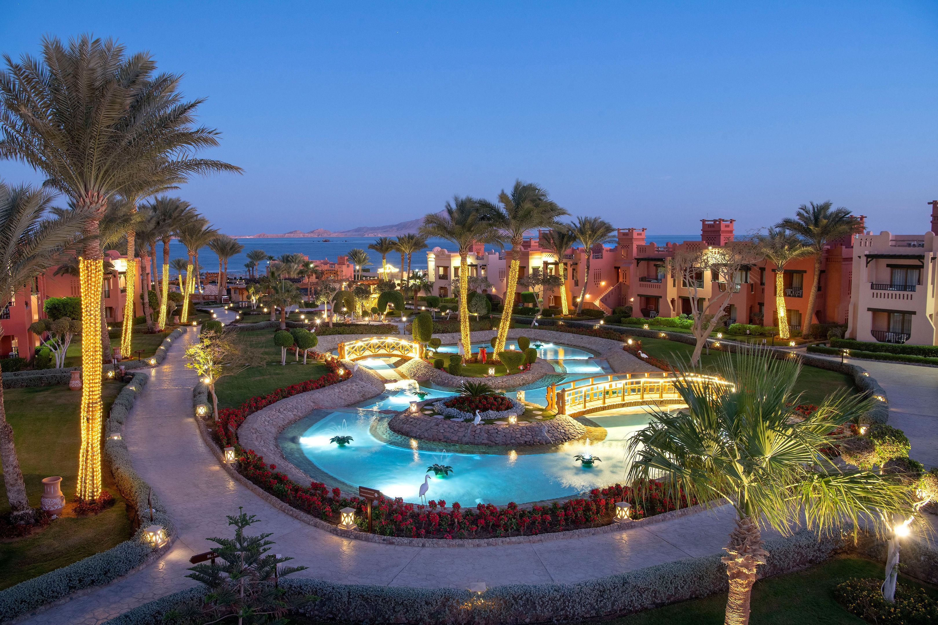 Charmillion Sea Life Resort 2