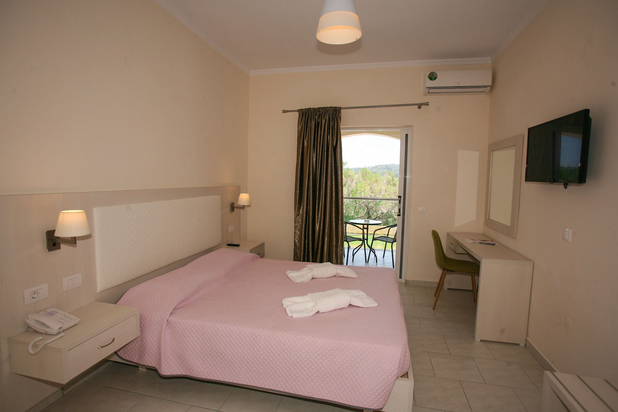 Chambre Double avec Vue sur le Jardin