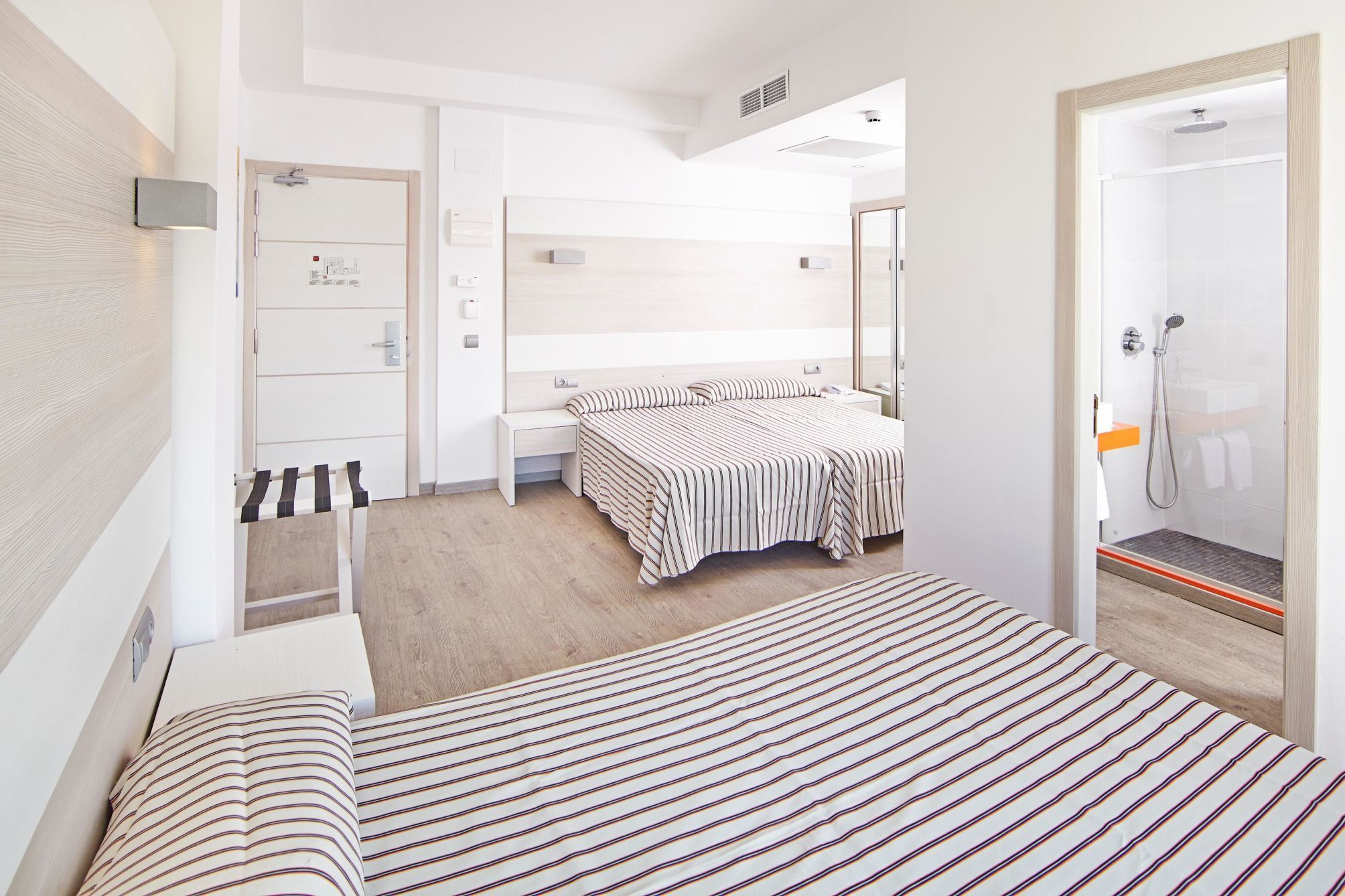 Ahoi! Urban Beach Hotel 2