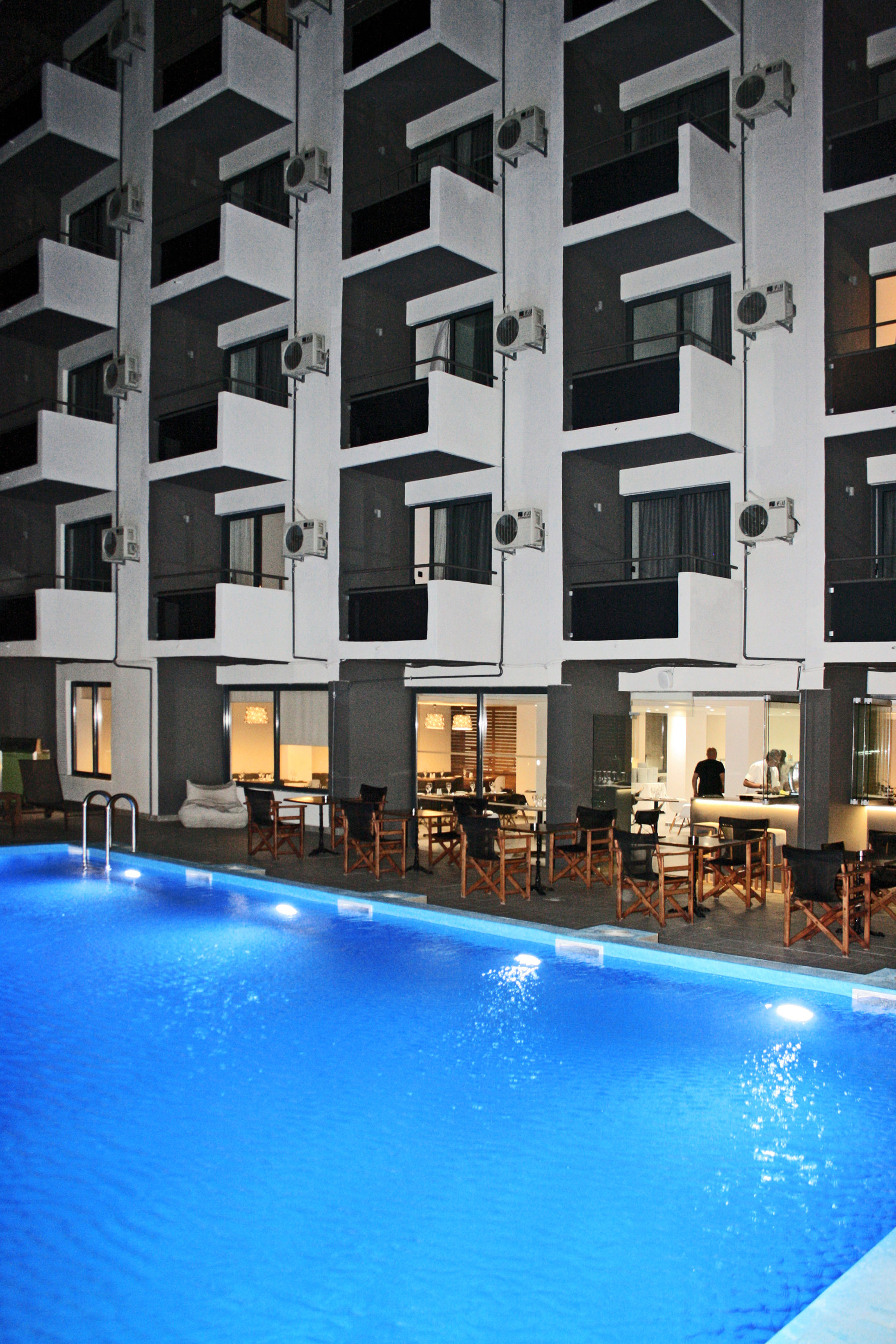 Amphitryon City Hotel 2
