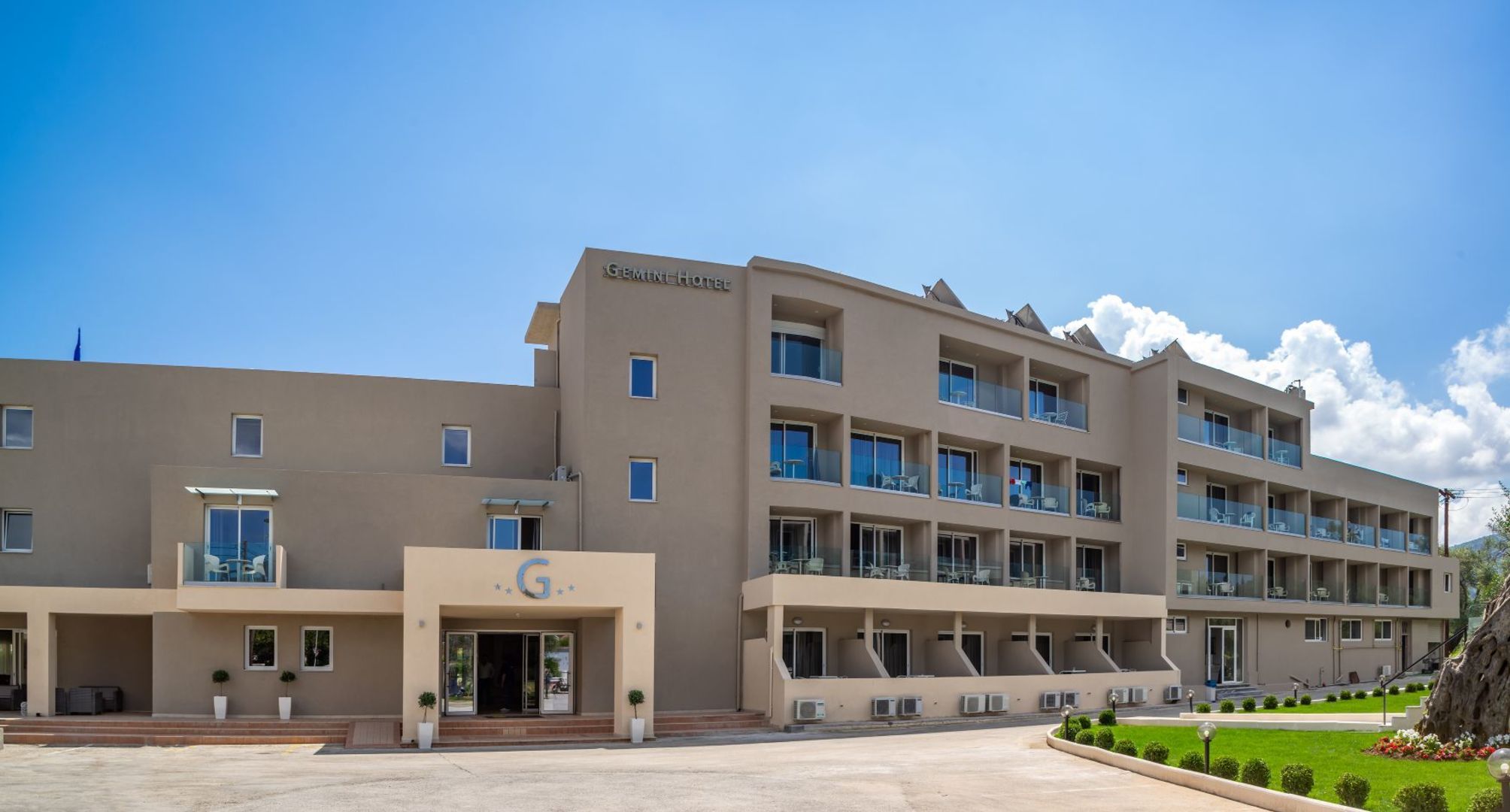 CNic Gemini Hotel 2