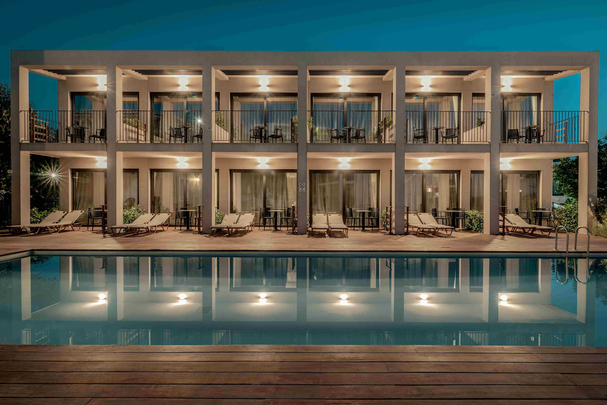 New Beach Hotel 1