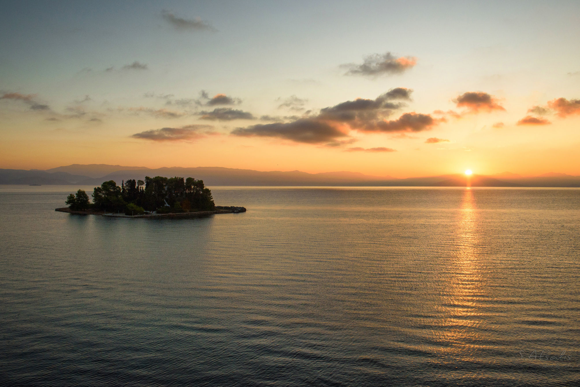 Pontikonisi Hotel & Suites-Adults Only 1