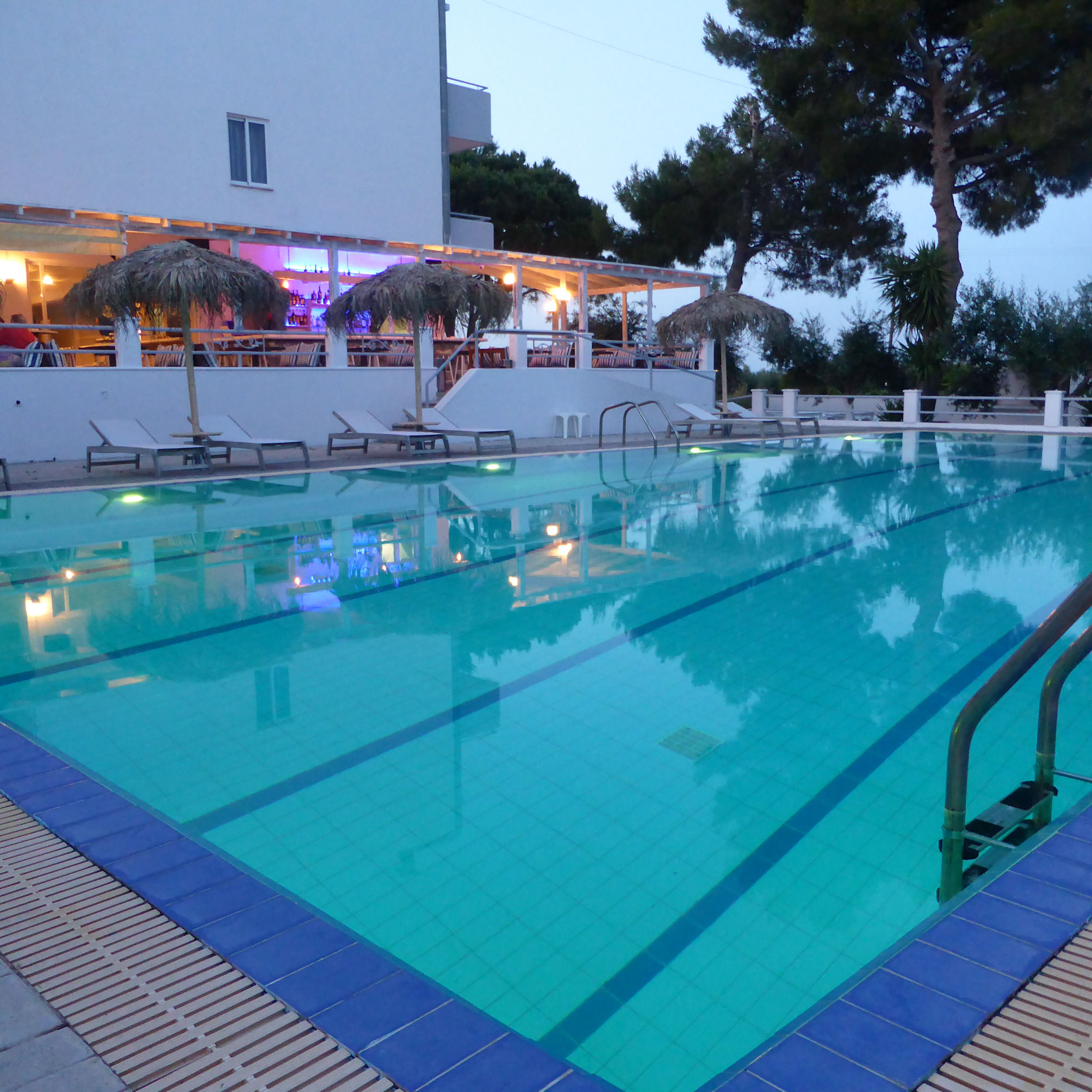 Blue Nest Hotel 2