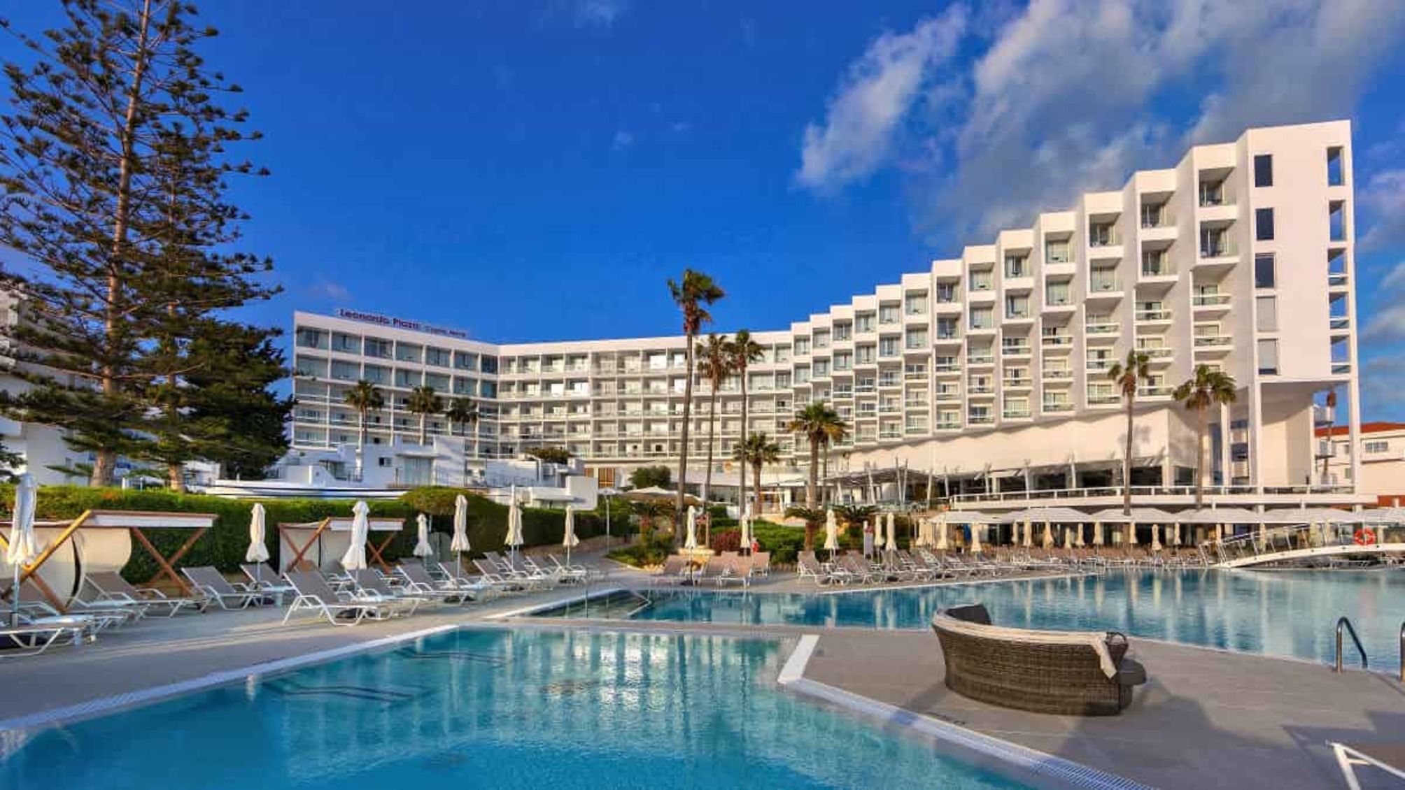 Leonardo Plaza Cypria Maris Beach Hotel & Spa 1