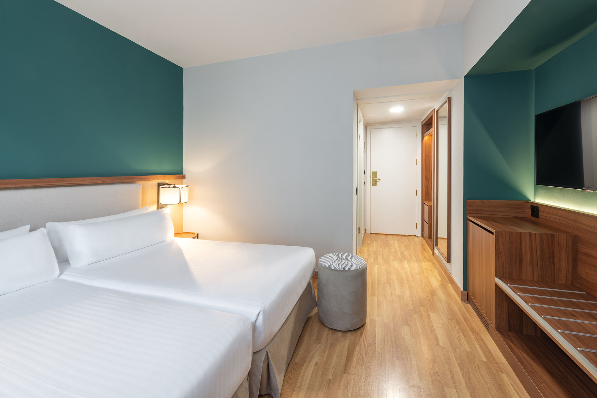 Standard Room Twin Beds