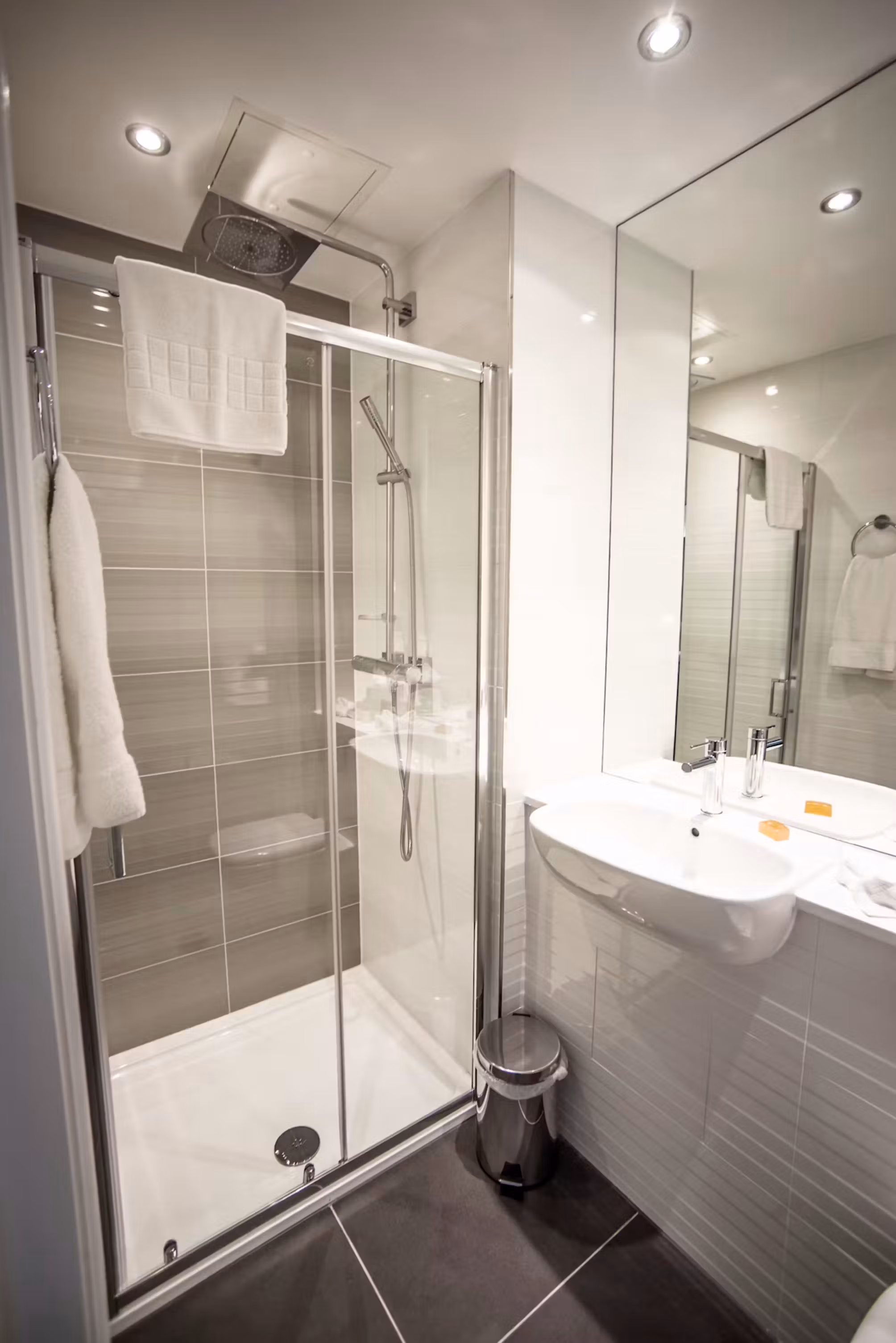 Mornington Hotel London Victoria 2