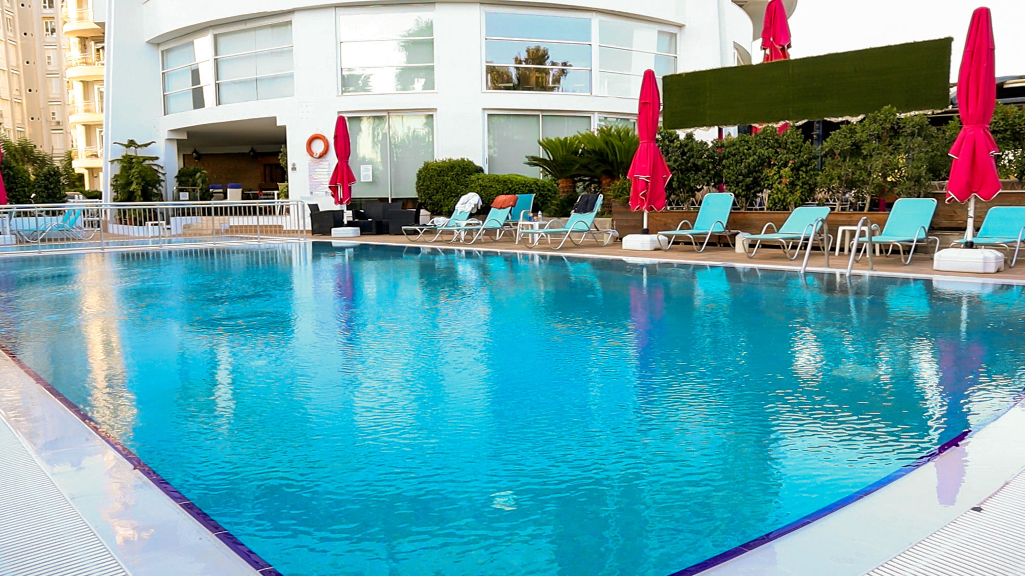 The Corner Park Hotel 2