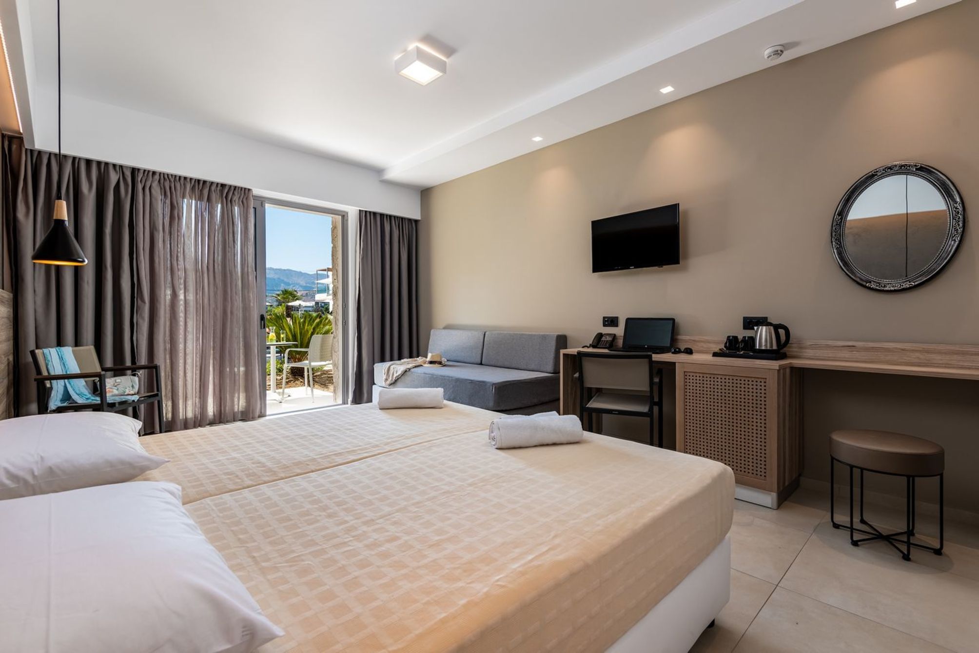 Triple Room