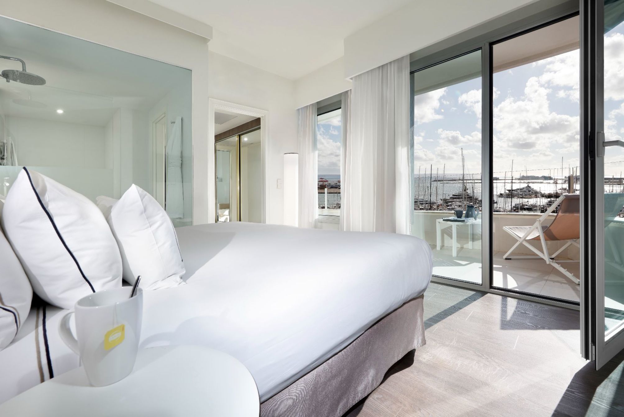 The Level Grand Premium Sea View with Solarium