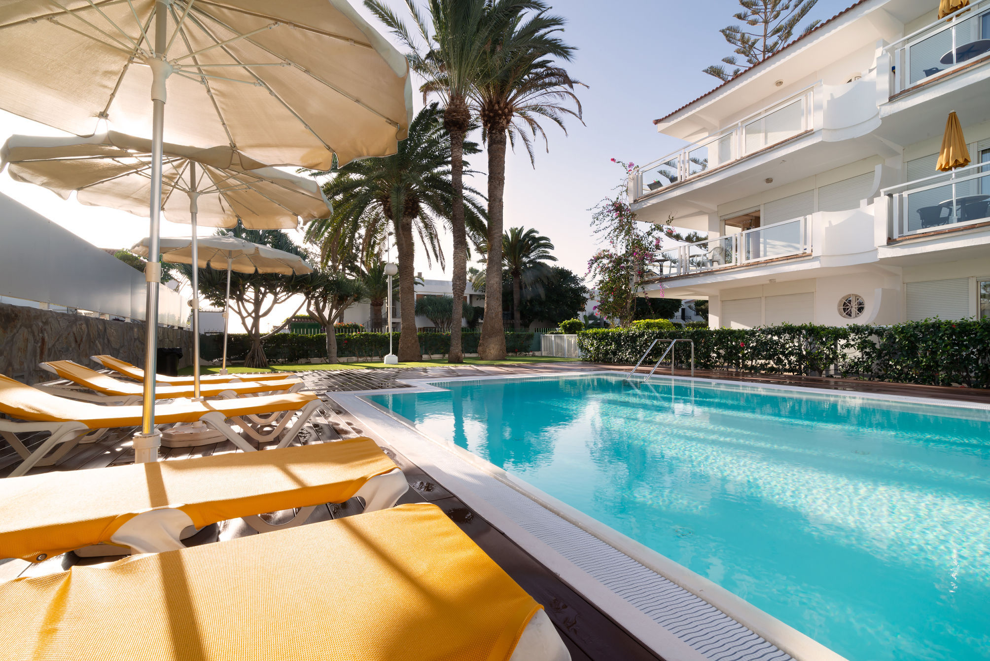 Apartamentos Montemayor 2