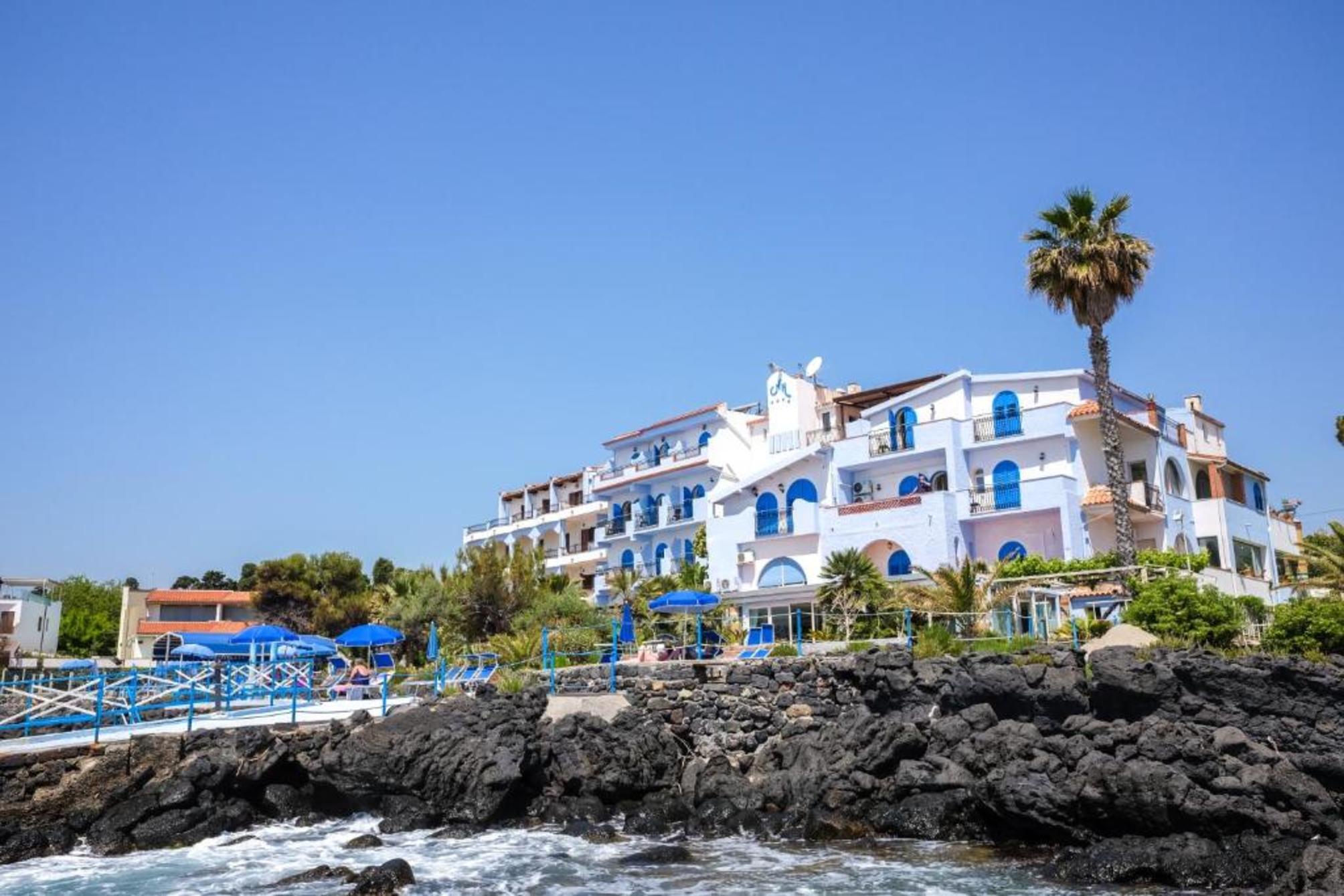 Kalos Hotel 2